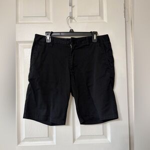 Slim Chico Women’s Black Walking Shorts